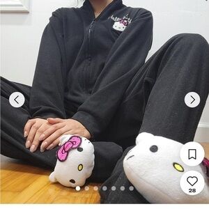 Hello Kitty Black Zip-Up Onesie Pajama Medium